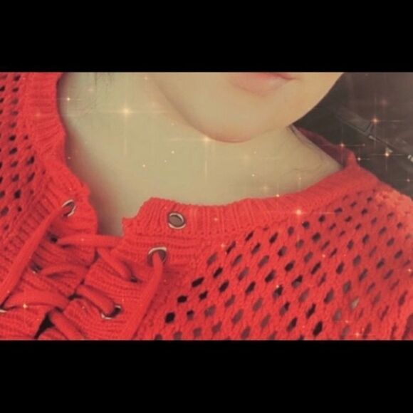Kate C. Red  Crochet Long Sleeve Cropped  Sweater Size Small/Medium - Picture 6 of 10